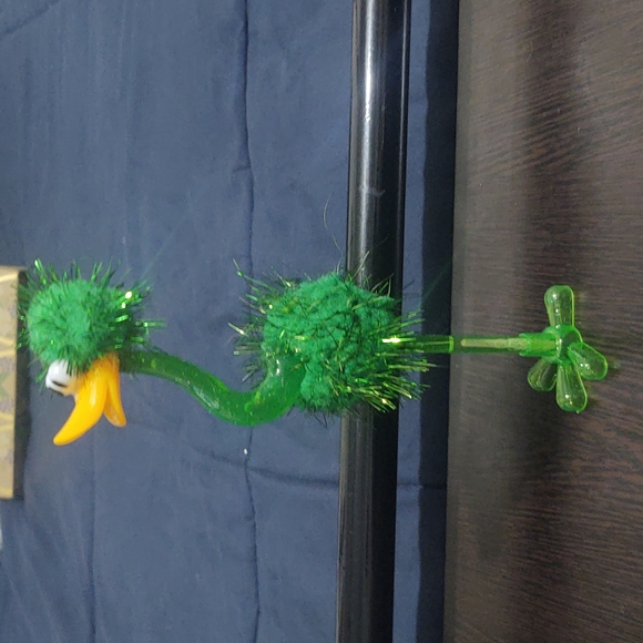 Ostrich Pen - Picture 2 of 4